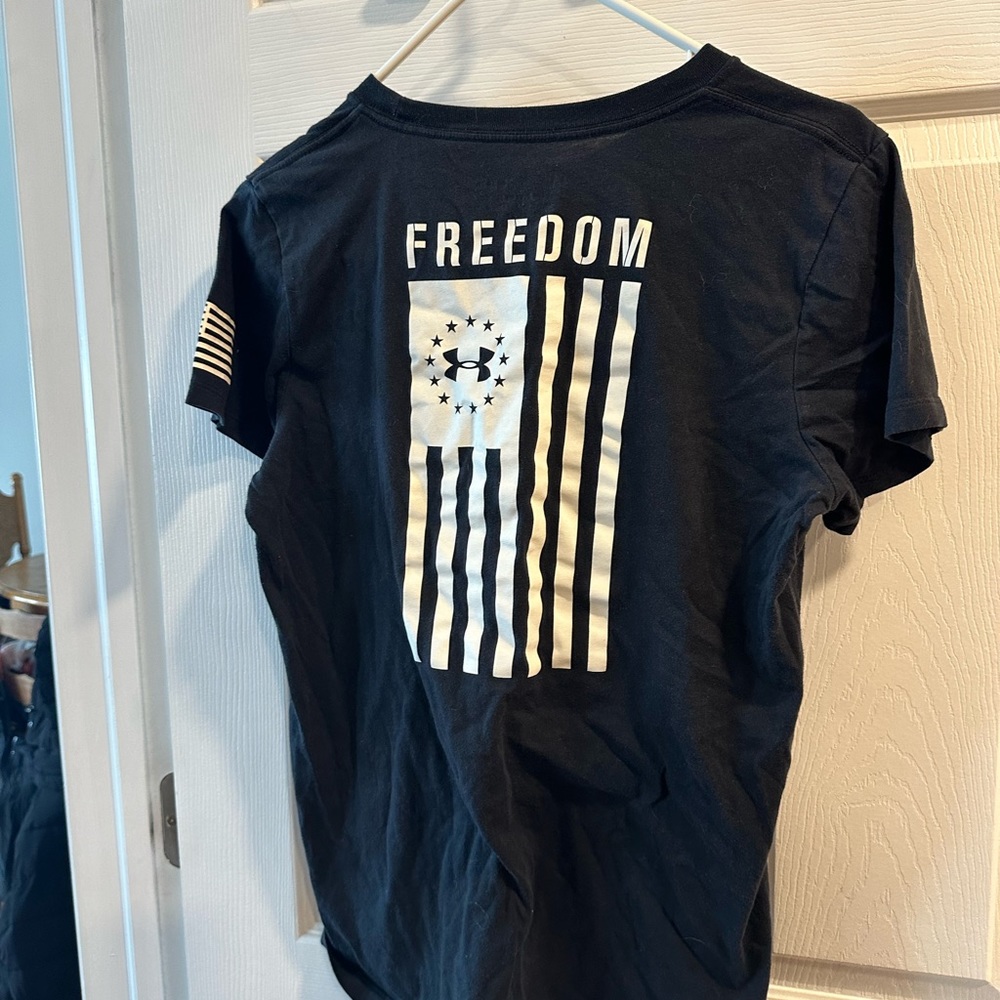 Under armour t shirt